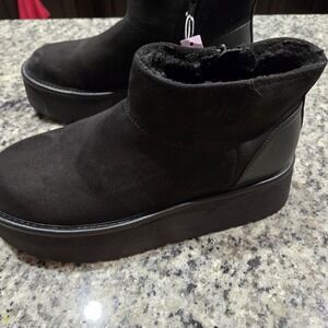 Wild Fable Women's Black Boots Size 7 NWT Shoes